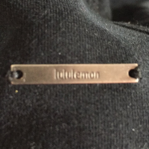 LULULEMON awareness wrap - Picture 5 of 6